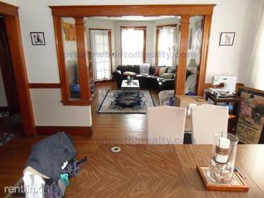 Main picture of 494 Washington St