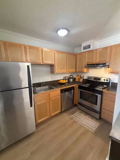 Main picture of 2204 Enfield Rd