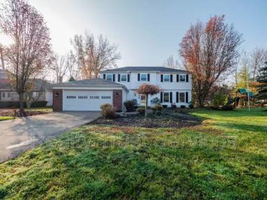 Main picture of 25107 Wildwood Dr