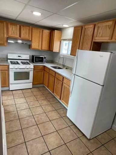 Main picture of 1208 Elwell St