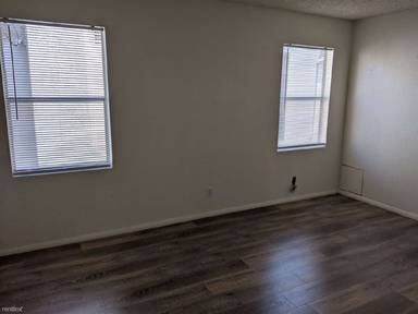 Main picture of 1056 W 165th Pl