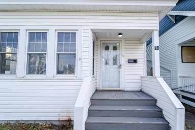 Main picture of 84 6th Ave