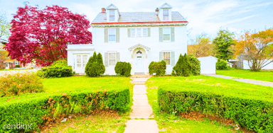 Main picture of 2410 Liberty St