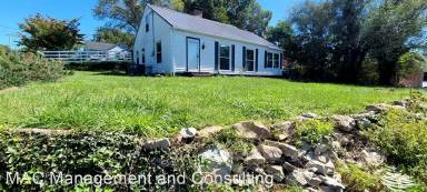 Main picture of 10 N Butler St