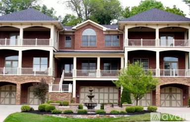 Main picture of 512 S Grand Ave