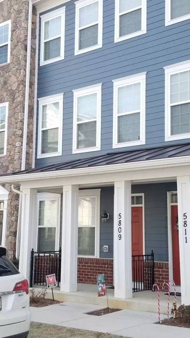 Main picture of 5809 Lois Ln
