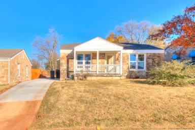 Main picture of 1441 NE 10th St