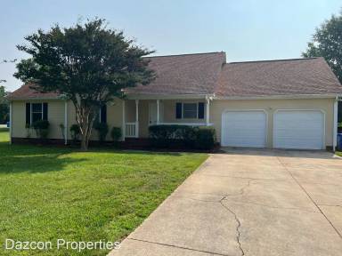 Main picture of 661 Emerson Dr