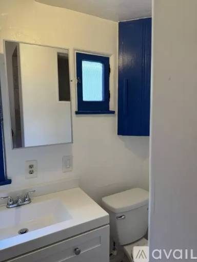 Main picture of 220 Shell St