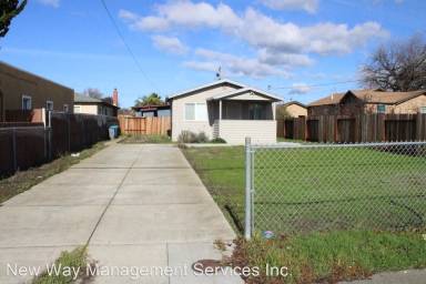 Main picture of 724 Springs Rd