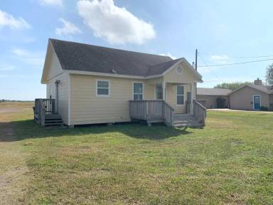 Main picture of 5534 Lexington Rd