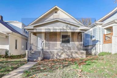 Main picture of 252 S 11th St