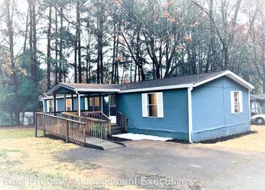 Main picture of 1472 Border St