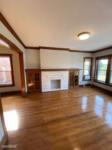 Main picture of 2817 N Clybourn Ave