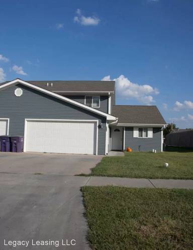 Main picture of 502 Stone Pointe Dr