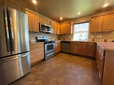 Main picture of 907 Fawn Cir