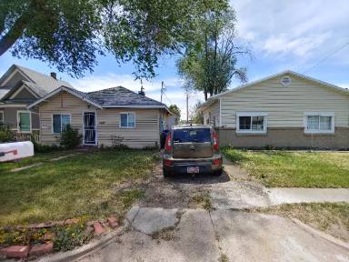 Main picture of 3257 Ogden Ave