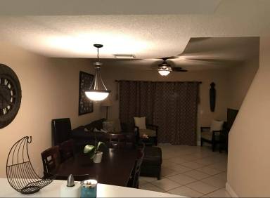 Main picture of 44 Simonton Cir