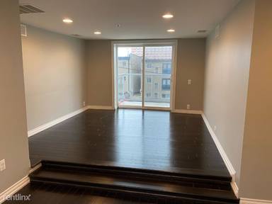 Main picture of 615 S Washington Ave