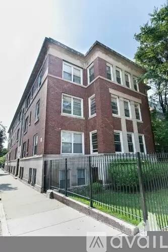 Main picture of 4454 N Sheridan Rd