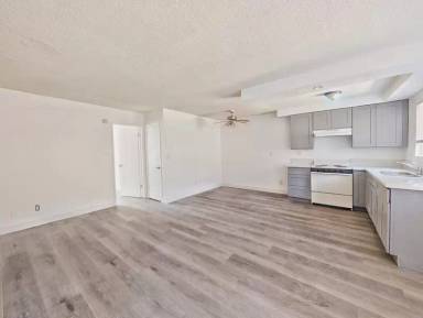 Main picture of 8061 8th St