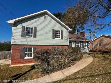 Main picture of 1330 Hillcrest Dr