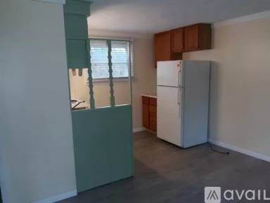 Main picture of 8196 US Highway 2