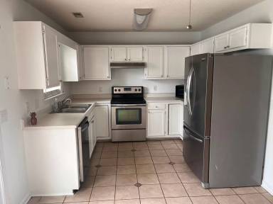 Main picture of 821 Plainfield Ct