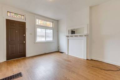 Main picture of 156 Middle St
