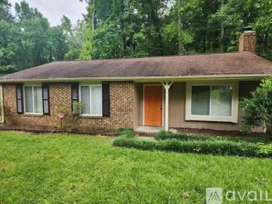 Main picture of 7836 Ivy Hollow Dr