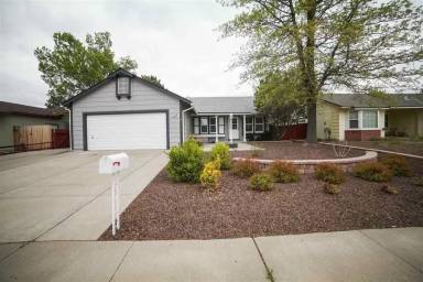 Main picture of 1736 Clover Leaf Dr