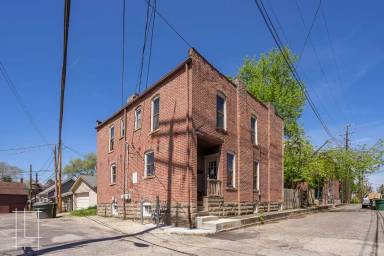 Main picture of 751 Hunter Ave