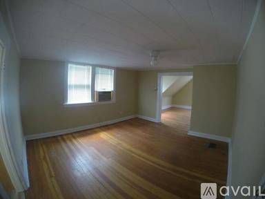 Main picture of 220 Marengo Ave
