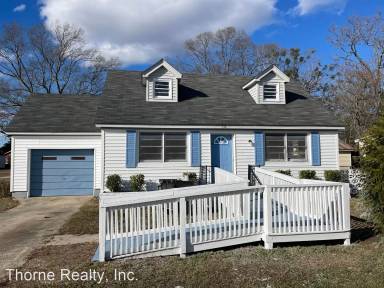 Main picture of 118 S Fairview Cir