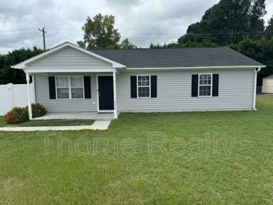 Main picture of 2414 Heath Ln