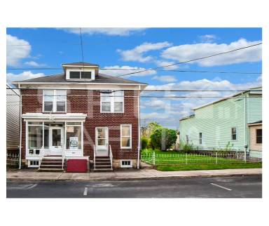 Main picture of 343 S Washington St