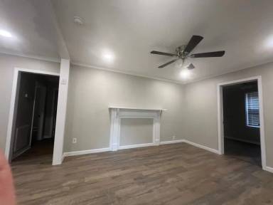 Main picture of 313 Ellabe St