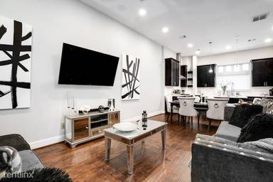 Main picture of 723 Schwartz St