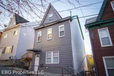Main picture of 53 Sterling St