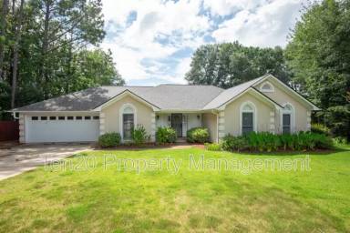 Main picture of 11 Leah Ct