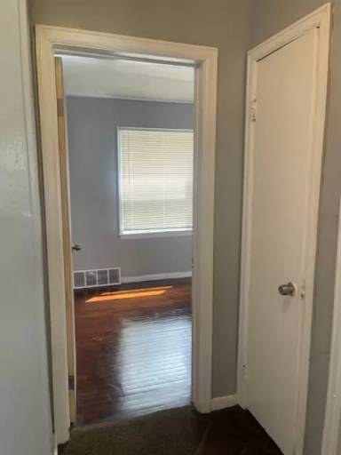 Main picture of 20551 Lindsay St