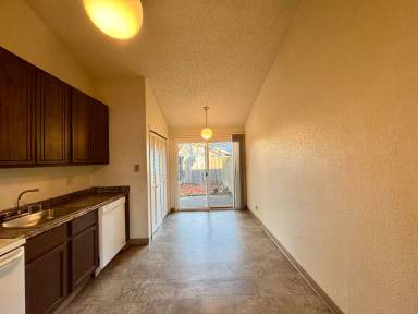 Main picture of 9409 Maria Way