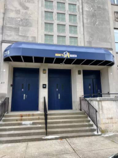 Main picture of 215 E 21st St