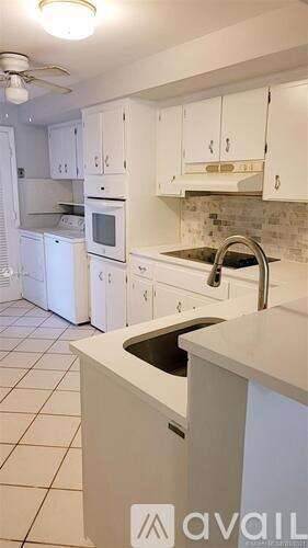 Main picture of 4213 NE 21st Ave