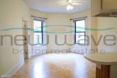 Main picture of 290 Newbury St