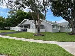 Main picture of 8811 SW 192nd Ter