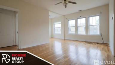 Main picture of 3521-29 N Broadway Apartments