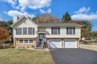 Main picture of 5184 Orchard Hill Dr