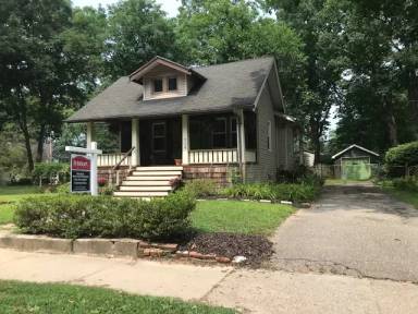 Main picture of 716 Catalpa Dr