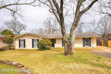 Main picture of 5619 Carriage Hills Dr